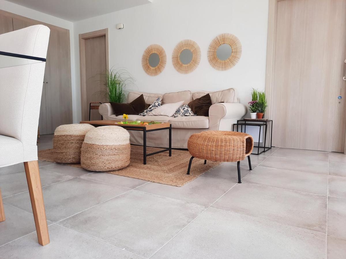 In Del Monte, Sea, Mountain,terrace, Pools Apartment *